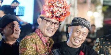 Bupati Ponorogo Sugiri Sancoko Terima Penghargaan KaTa Kreatif Tahun 2022 dari Menparekraf Sandiaga Uno