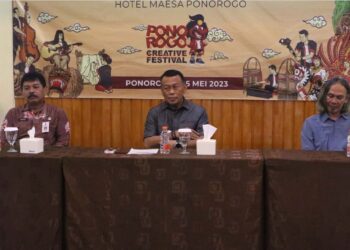 Pengarahan Ahli Kota Kreatif pada Seminar “Ponorogo Menuju Kota Kreatif Dunia”